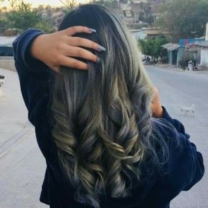 Meet your Posher, Dania